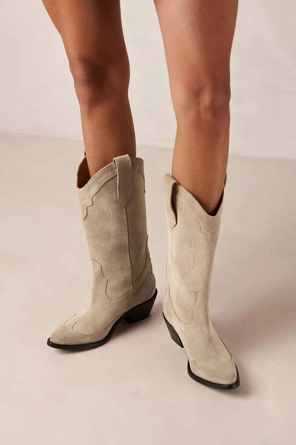 Aloha Suede Liberty Boots 38
