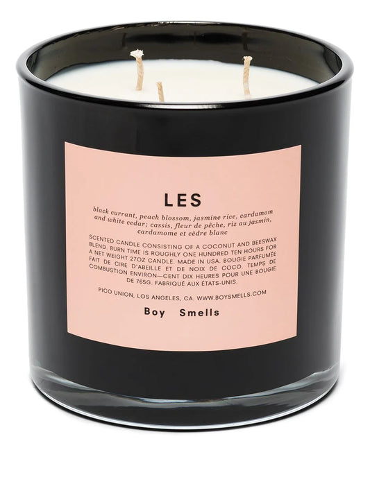 Boy Smells Les