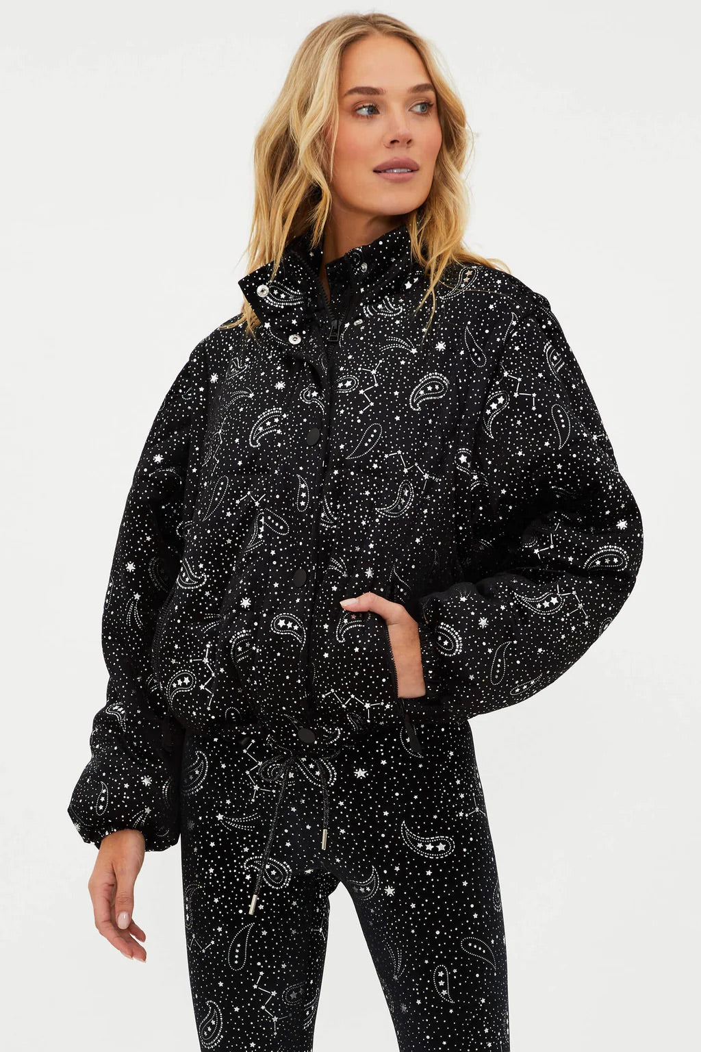 Beach Riot KRIS CONVERTIBLE PUFFER JACKET SHOOTING STARS