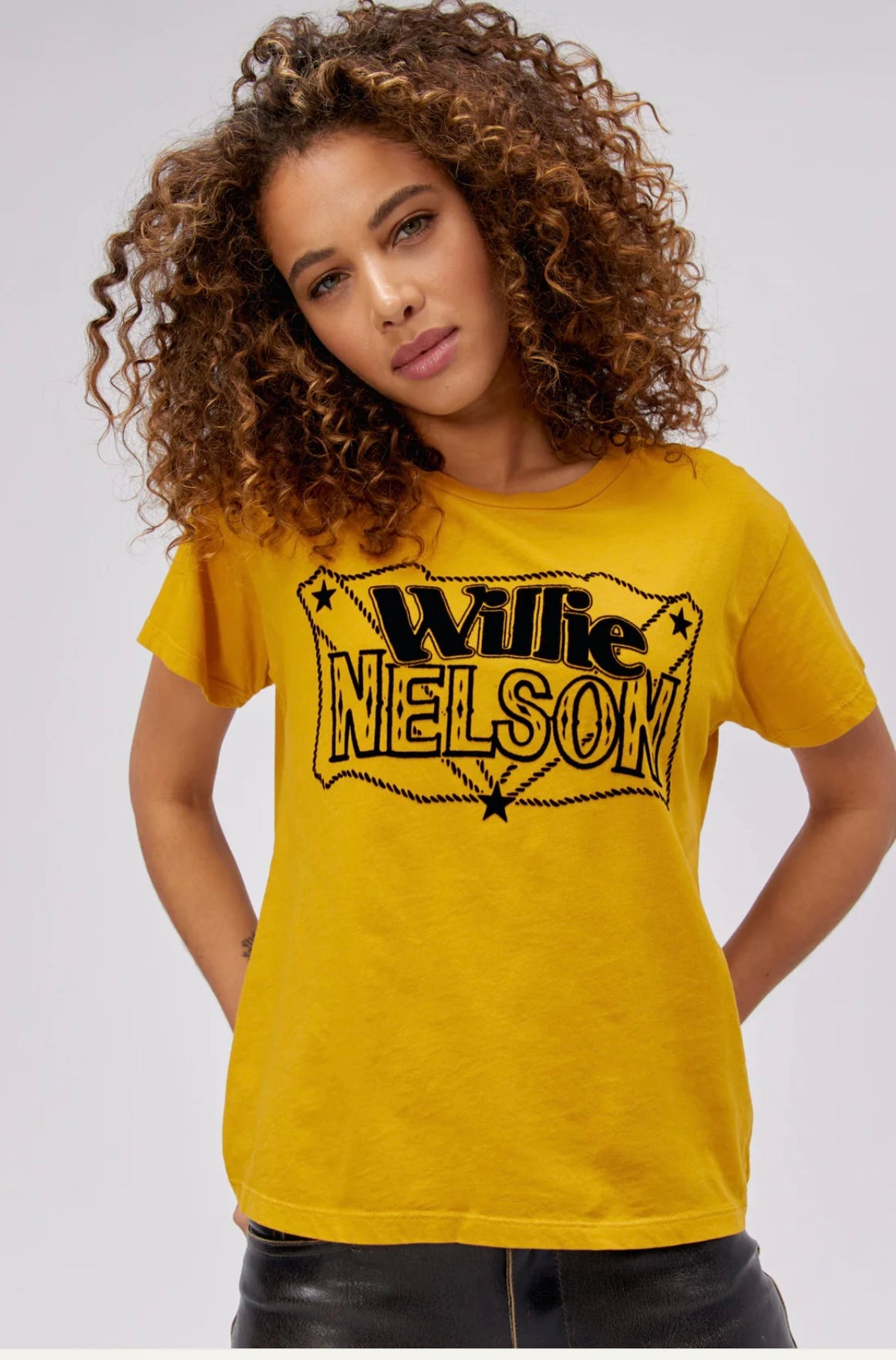 Daydreamer Willie Nelson Lasso Solo Tee Mustard