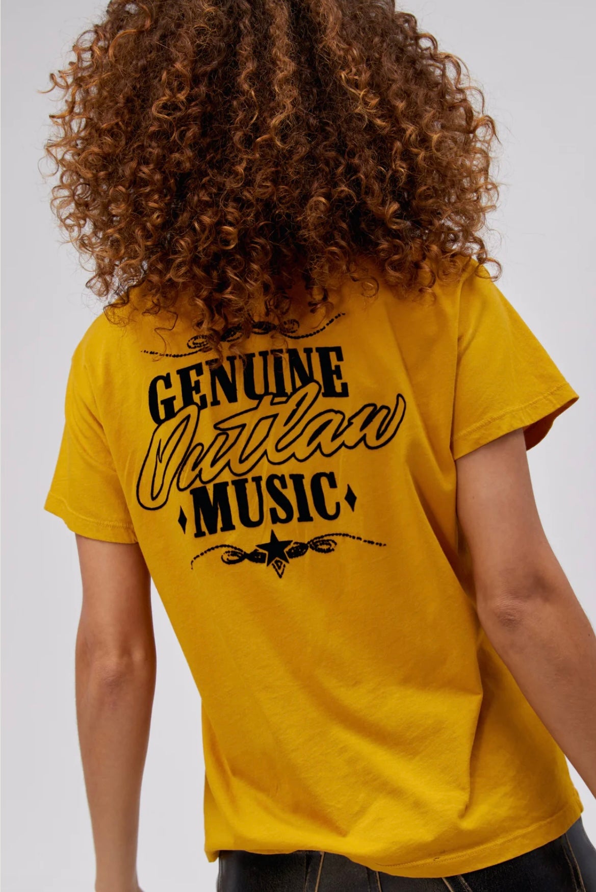 Daydreamer Willie Nelson Lasso Solo Tee Mustard